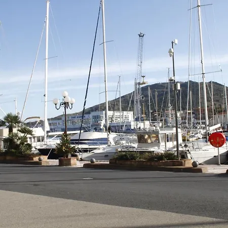 Vue Les Pieds Dans L'eau *